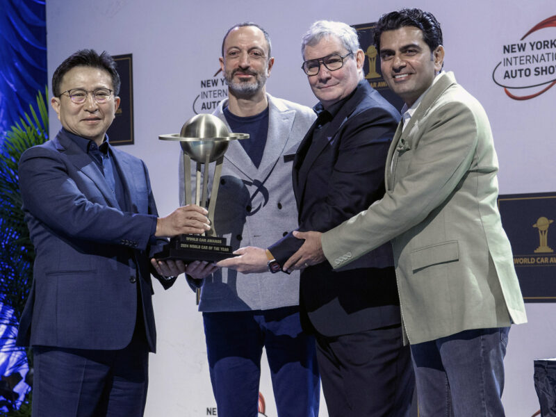 Kia EV9 Wins the 'World Car Of The Year' Award 2024